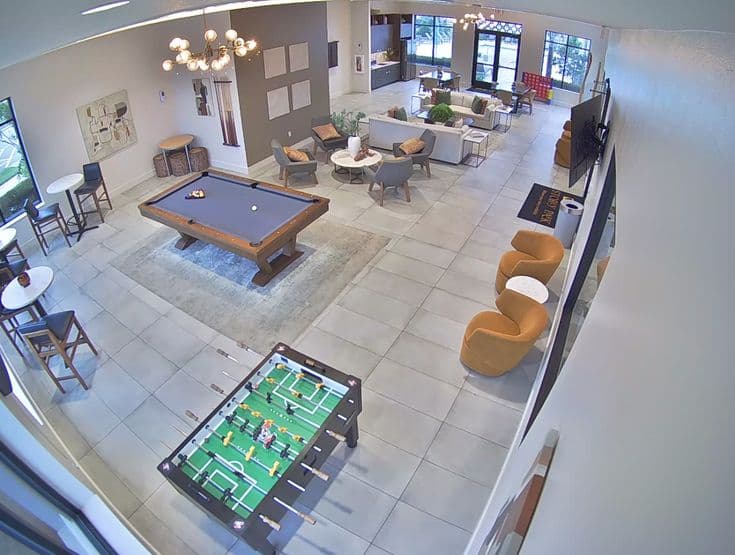 CLUB HOUSE